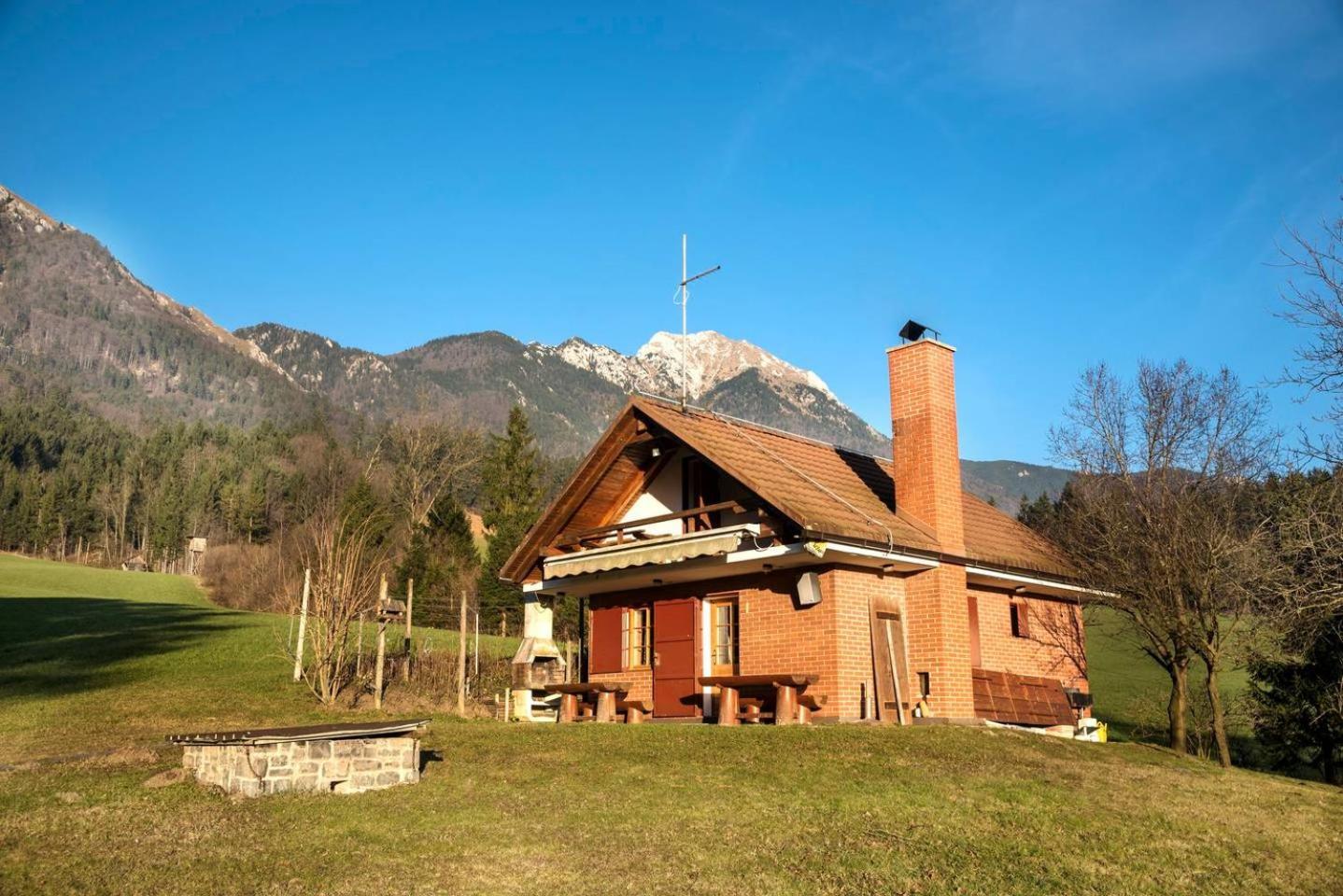 Villa Little Dream House In A Perfect Spot à Zalog Extérieur photo